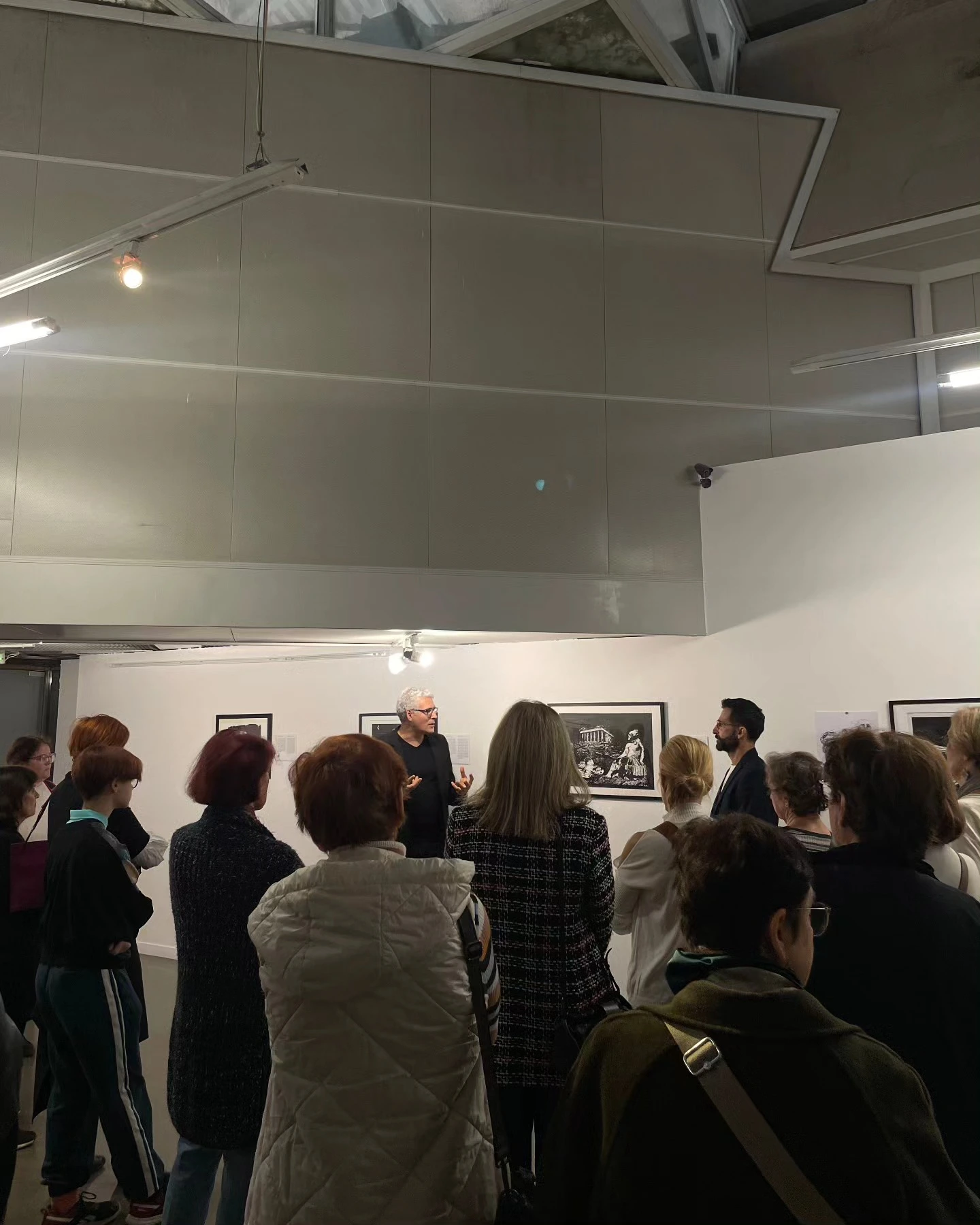 Audience at the art and history discussion at Teloglion
