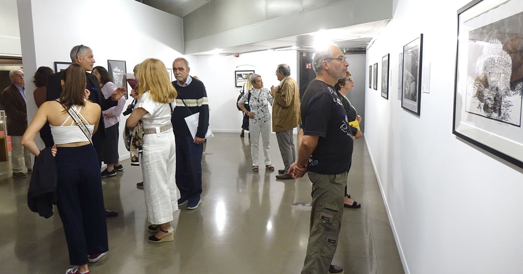 Visitors at Cities of Lost Memory at the Teloglion Fine Arts Foundation