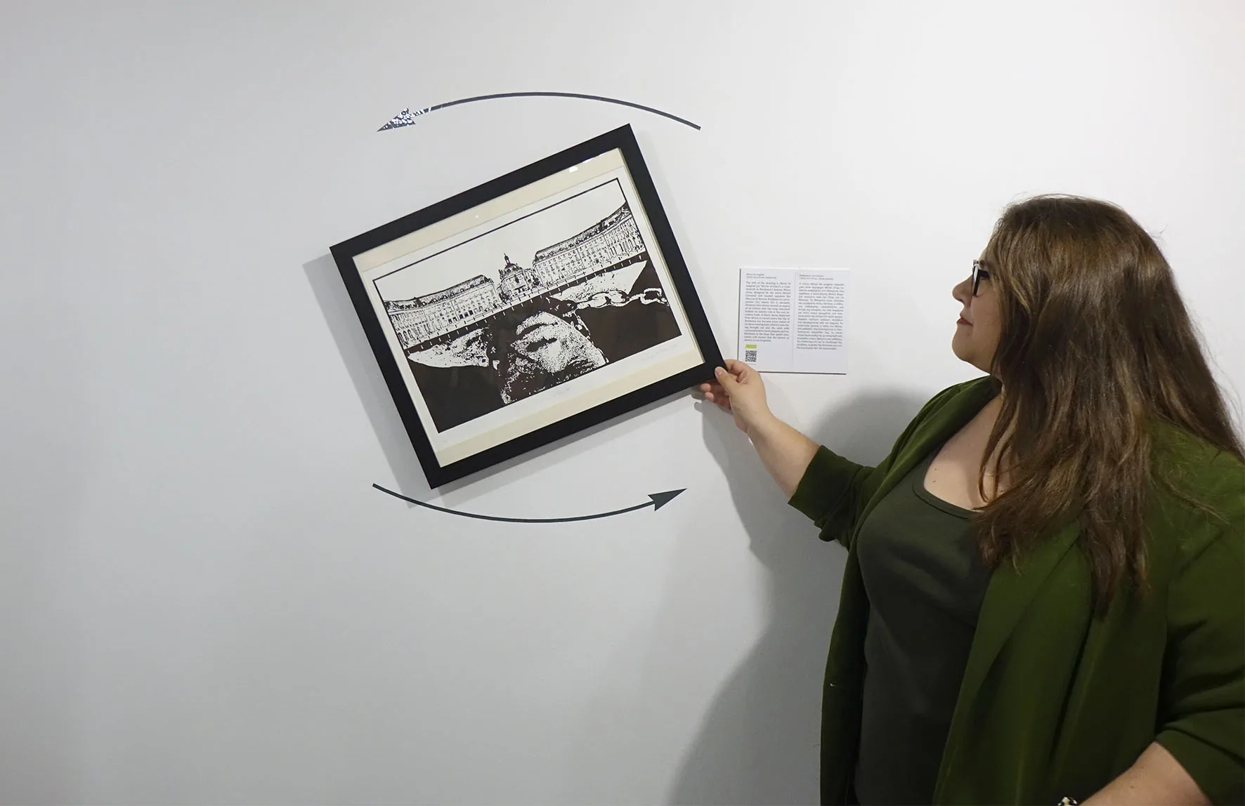 Visitor turning Miroir de sanglots at the Teloglion Fine Arts Foundation